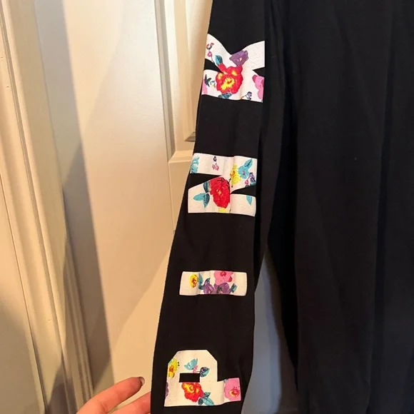 PINK Victoria's Secret Black Long Sleeve Shirt with Logo - Picture 2 of 7
